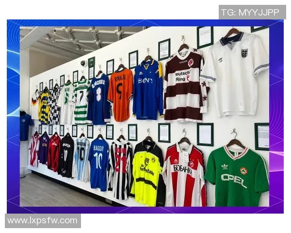 搞怪足球衣的创意设计与潮流趋势探索让你在球场上成为焦点